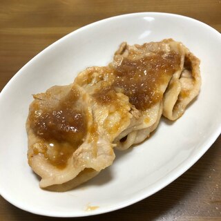 豚肉の玉ねぎソース